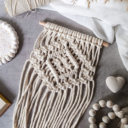 Makramee DIY Kit – Großer geometrischer Wandanhänger | Material & Anleitung