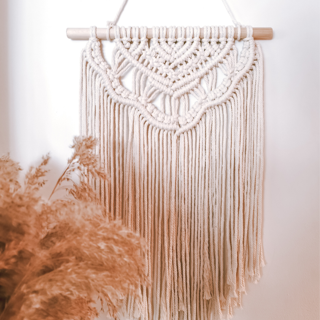 Makramee DIY Kit – Klassischer Wandbehang mit V-Muster | Material & Anleitung