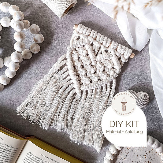 Makramee DIY Kit „Mini Heart“ | Boho Wandbehang inkl. Material & Anleitung