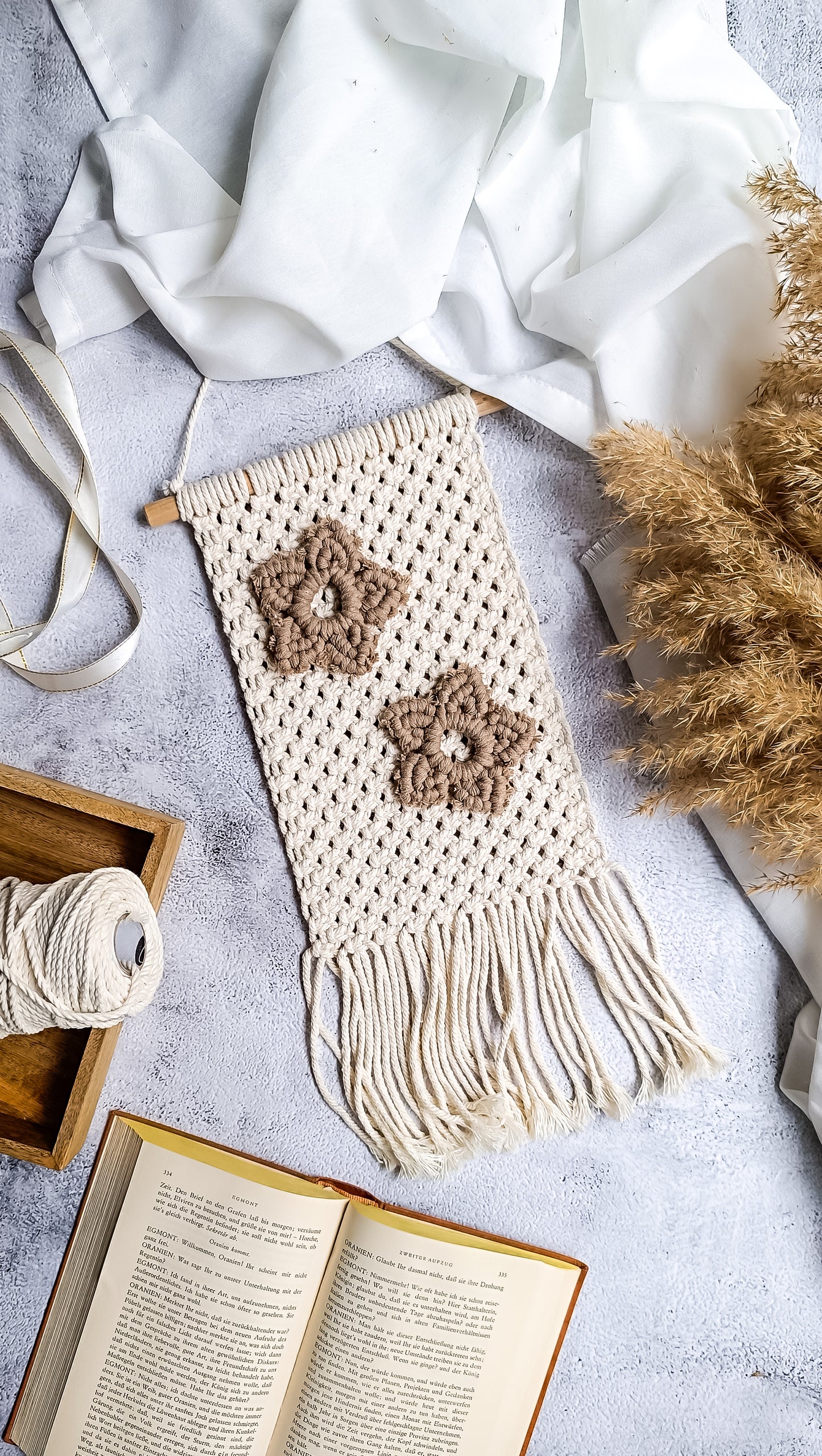 Makramee DIY Kit – Weihnachtlicher Wandbehang mit Sternen | Material & Anleitung