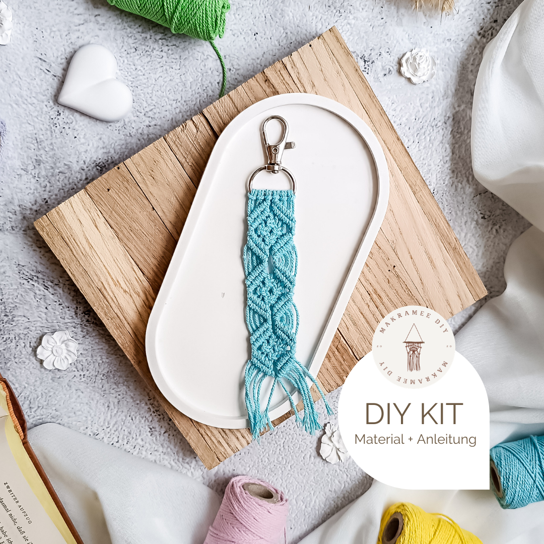 Makramee Schlüsselanhänger DIY Set – Anfänger Kit mit Garn & Karabiner – Bastelset mit Anleitung – Geschenkidee für Kreative